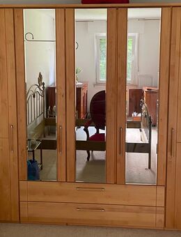 Kleiderschrank aus Eiche NEUWERTIG - Dortmund