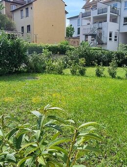 "Stadtwohnung mit eigenem Garten - helle 2-Zi.-Wohnung in Kurparknähe in Stuttgart-Bad Cannstatt" - Stuttgart