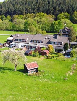 Möhnesee Neuhaus: Reihenmittelhaus (ca. 65m²) in sehr ruhiger und sonniger Lage - Möhnesee