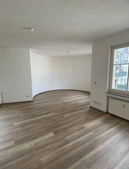 Altenburg* City Center* großzügige 3 Raum-Whg. * Balkon*Tageslichtbad*G-WC* sep. Küche* - Altenburg
