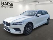 Volvo V60, T6 Inscription Expression Recharge Plug-In, Jahr 2021 - Wiesbaden Kastel