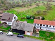 Feldrandlage: 3 Gebäude auf großem Grundstück! - Ortenberg (Hessen)