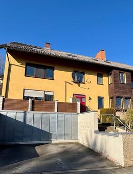 Großzügige, ebenerdige 4-Zimmer-Wohnung mit Potential in Untersteinach - Untersteinach