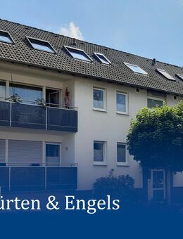 Modernisierte 2-Zimmer-Wohnung mit weitläufigem Wohnbereich, offener Küche und edlem Badezimmer - Siegburg