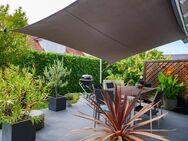 Modernes Einfamilienhaus mit gepflegtem Garten und Teich - Baden-Baden