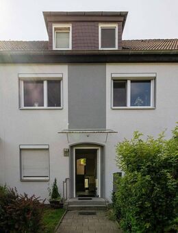 Bremerhaven-Mitte //Charmante 5-Zimmer-Wohnung mit Altbauflair und modernem Komfort in gepflegtem Mehrfamilienhaus - Bremerhaven
