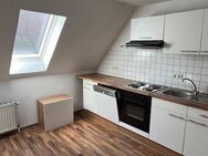 !!! Dachgeschosswohnung im Altbau, mitten im Zentrum !!! Zu sofort !!! - Rhede (Ems)