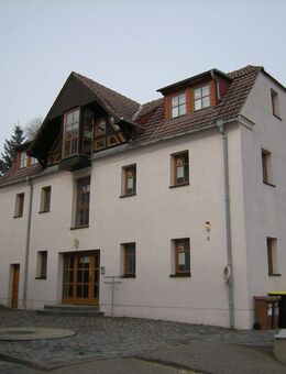 freistehendes, zweigeschossiges Wohn- und Geschäftshaus - Mühlau