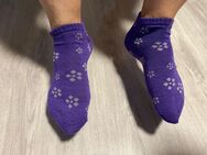 Getragene Blümchen Socken Lila - Düsseldorf