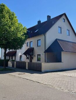 Geräumiges Reihenhaus mit viel Wohnfläche und solider Bausubstanz in Hallbergmoos - Hallbergmoos