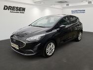 Ford Fiesta, Titanium Mild Hybrid Abstandstempomat Kollisionswarner Sitz-& Privacy-Glas, Jahr 2023 - Dormagen