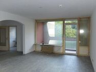 Guter Schnitt! 2,5- Zimmerwohnung in gepflegter Wohnanlage mit Balkon und Einzelgarage - Offenbach (Main)