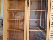 Schrank mit 2 Glastüren - Dortmund Sommerberg