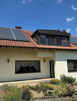 Großzügiges Familienhaus mit energetischem Anspruch und vielseitigen Möglichkeiten - Ruhige Lage - Hüttisheim