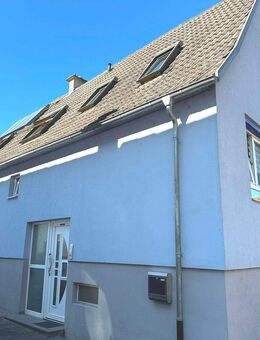 Einfamilienhaus mit Scheune und Obstgarten in Stutensee-Spöck - Stutensee