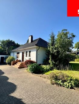 Traumlage mitten im Ort und dennoch ruhig - EFH mit Teilkeller und Garage - Hohenlockstedt