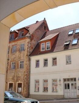 Zentrum 3,5 - Raum mit Garten und EBK - Altenburg