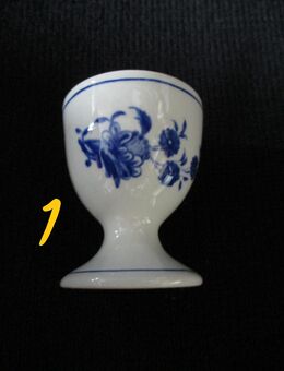 Boch Belgium Eierbecher Royal Copenhagen Blumenstrauß, blau 5,6cm - Köln