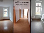 Einziehen und wohlführen in der hellen Drei-Zimmer-Wohnung mit Balkon - Chemnitz