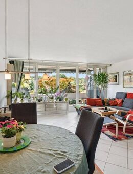 Wohnen mit Weitblick - stilvolle 3-Zimmer-Wohnung mit großem Balkon am City-See - Marl (Nordrhein-Westfalen)