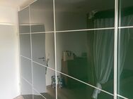 Neuwertiger Kleiderschrank - Uttenreuth