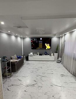 Modernisierte Doppelhaushälfte mit großem Garten, Hof, Scheune und Sommerküche. - Freudenberg (Baden-Württemberg)