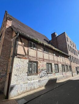 Der "Zackenbarsch" sucht neuen Eigentümer - Rostock