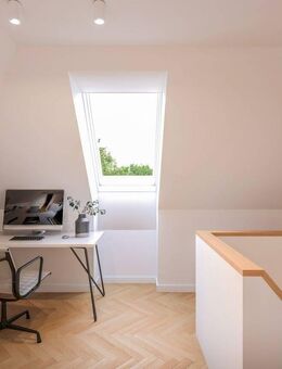 Wohnen auf 2 Ebenen! Große Galeriewohnung mit Dachterrasse und 125m² Wohn – Nutzfläche! - München