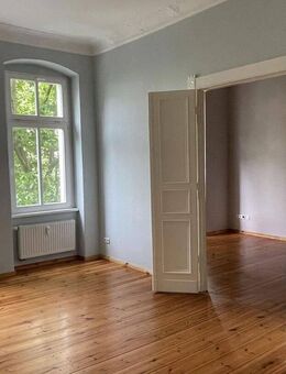 Charmante Altbauwohnung mit Balkon und Aufzug Hufelandstraße Prenzlauer Berg - Berlin