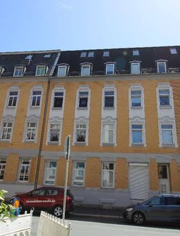 Objekt-Nr.: 16224 - Schönes saniertes und vermietetes Wohn- und Geschäftshaus mit 9 WE und 2 GE, Balkone, Garage in Plauen - Plauen