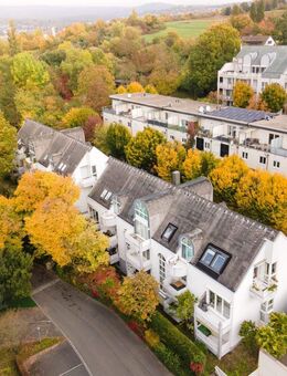EINZIEHEN UND GENEßEN- 3-Zimmer-Maisonette mit grüner Aussicht, moderner Ausstattung und Einbauküche - Wiesbaden