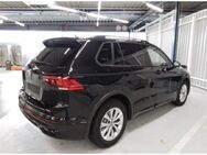 VW Tiguan, 2.0 TDI R-Line BlackStyle, Jahr 2024 - Hannover