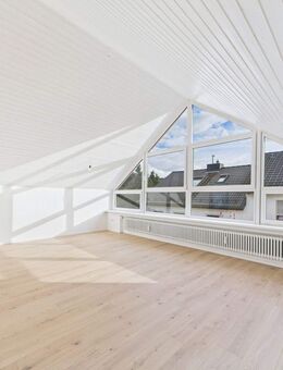 Hell & modern - 3-Zimmer-Dachgeschosswohnung mit Wintergarten in ruhiger Lage von Thalfingen! - Elchingen