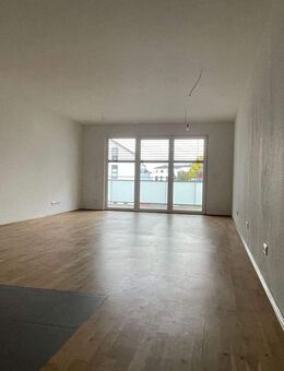 Geräumige 4-Zimmer-Wohnung in Brühl mit Balkon und modernem Design - Brühl (Nordrhein-Westfalen)