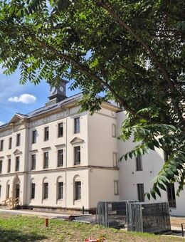 Moderne 1-Zimmer-Wohnung mit Einbauküche und Bad mit Badewanne - Dresden