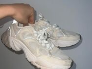 Weiße Sneaker Größe 38 - Saarlouis