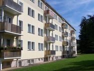Kleine Dreiraumwohnung mit Balkon - Erstbezug nach Sanierung - Crimmitschau