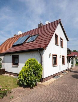 Doppelhaushälfte in ruhiger Wohnlage von Stadtroda - Stadtroda