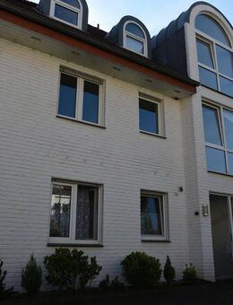 GT-Kattenstroth 3 Zimmer-Wohnung mit Balkon und Tiefgarage in ruhiger und zentraler Lage - Gütersloh