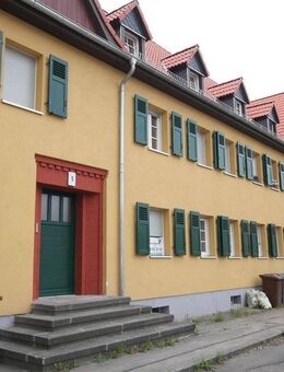 Tolle Familienwohnung mit Badewanne und Dusche und Stellplatz - Bitterfeld-Wolfen