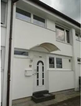 modernisiertes sonniges RMH mit Garten/Terrasse, Dachterrasse und kleine Garage - Aschheim