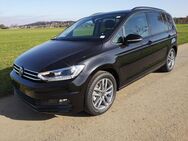 VW Touran, 1.5 TSI Comfortline, Jahr 2024 - Achern