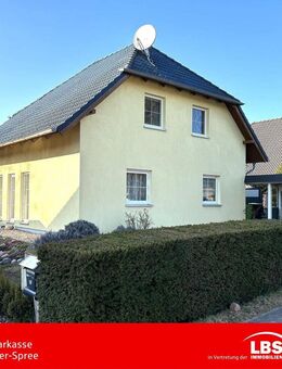 TOLLES HAUS MIT POOL, GARTEN, CARPORT - Lebus