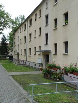 Sanierte 4-Raum Wohnung in ruhiger Lage am Waldrand - Königsbrück