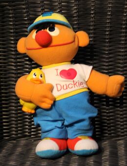 Ernie mit Gummiente - Köln