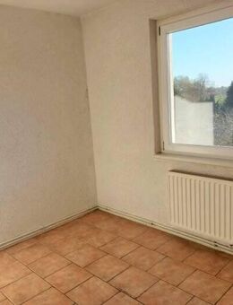Helle 2-Zimmer-Wohnung mit Balkon in ruhiger Lage - Ruhland