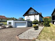 TOP gepflegtes Einfamilienhaus mit Garten und Garage in guter Lage von Losheim am See- Mitlosheim - Losheim (See)