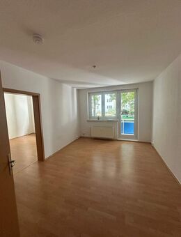 Charmante 2-Raumwohnung mit Balkon in gepflegtem Objekt - Magdeburg