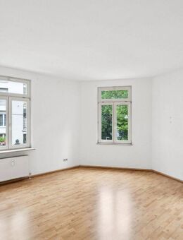 Leerstehende 3-Zimmer-Wohnung in zentraler Lage - WG geeignet! - Stuttgart