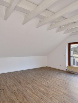 Attraktive Drei-Zimmer-Wohnung mit Balkon in zentraler Lage - Wendelstein